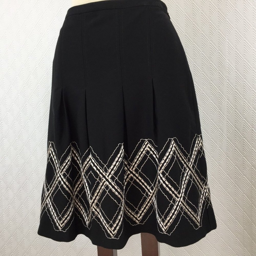 Ann Taylor Loft Womens Skirt Embroidered Pleated Black White Size 0